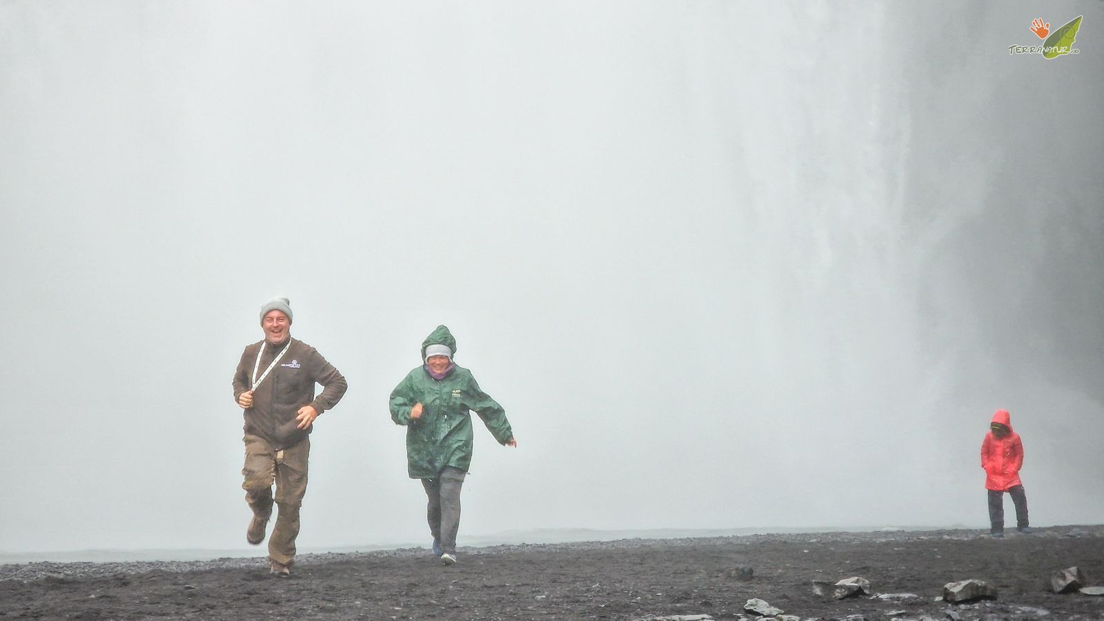 Que nos mojamos!!!! cascadas de Islandia