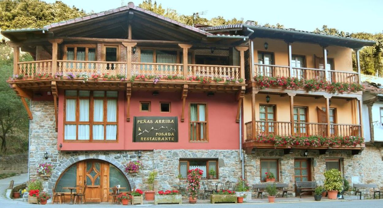 Posada Rural "Peñas Arriba", Lon, Valle del Liébana Detalle fachada