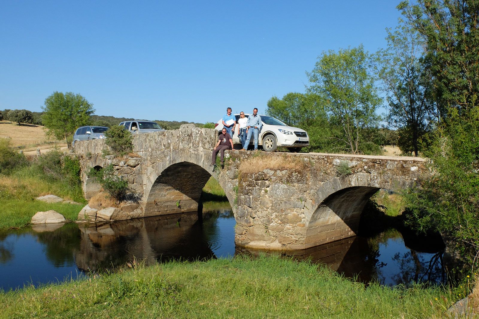 Cruzando sobre un puento Romano