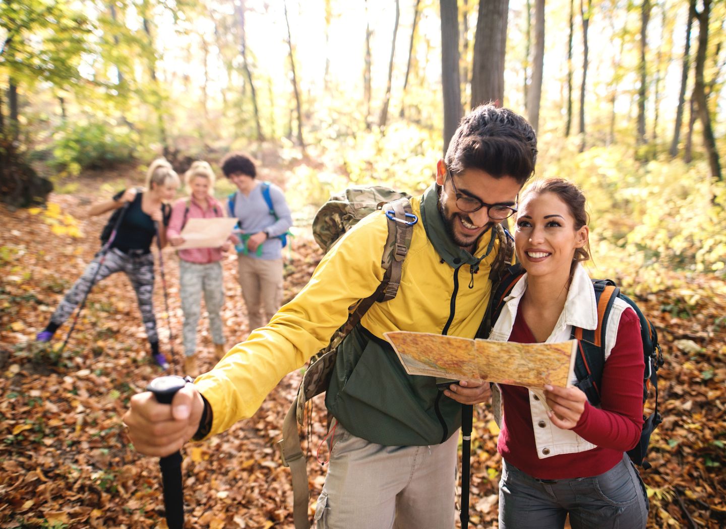 Descubre la emoci&oacute;n del geocaching por equipos: &iexcl;Una aventura inolvidable con tus compa&ntilde;eros!