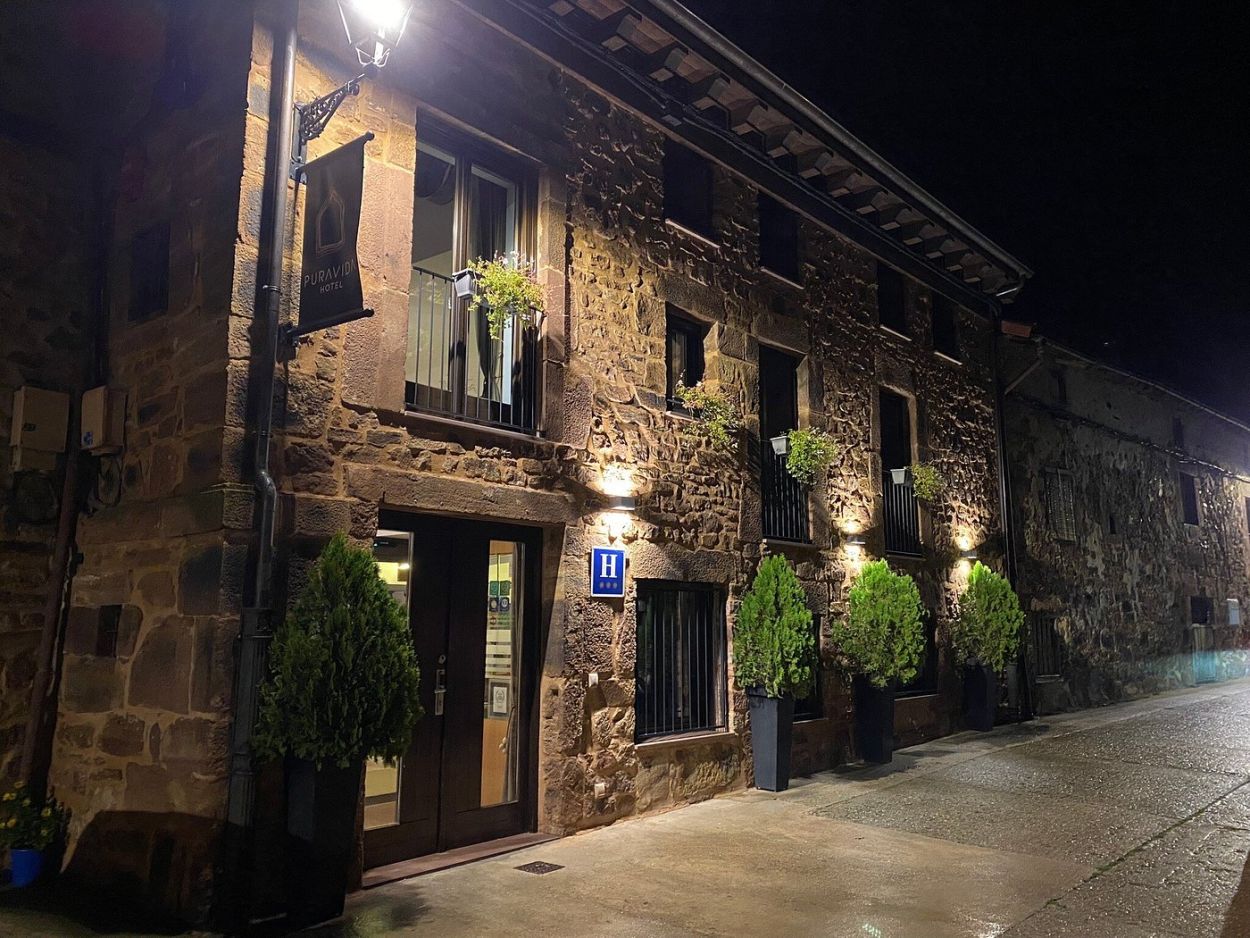 Hotel Pura Vida Valgañón
